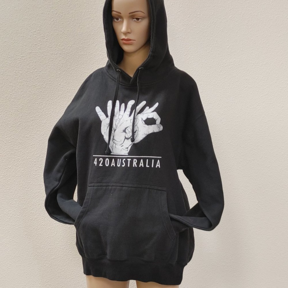 BLACK 420 PULLOVER HOODIE BY SPREAD SHIRT MEN L